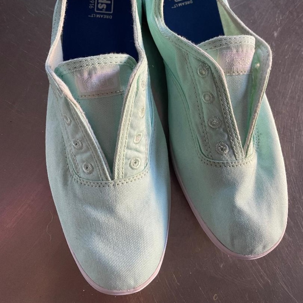 Keds Women's Size 9 Light Green No Lace Sneakers NWOT Breezie Canvas